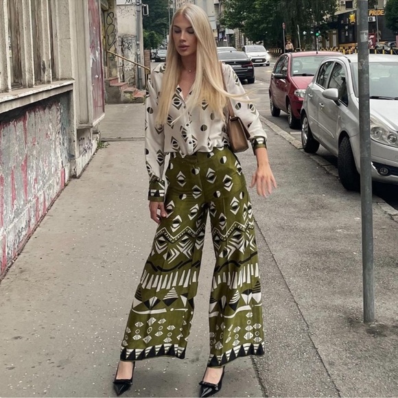 ZARA 2 PIECES MATCHING SET GEOMETRIC PRINT SATIN EFFECT SHIRT AND WIDE LEG PANTS - Picture 8 of 16